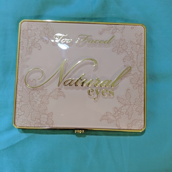 Two Faced Other - Two Faced Natural eyes palette Two Faced Other - Two Faced Natural eyes palette